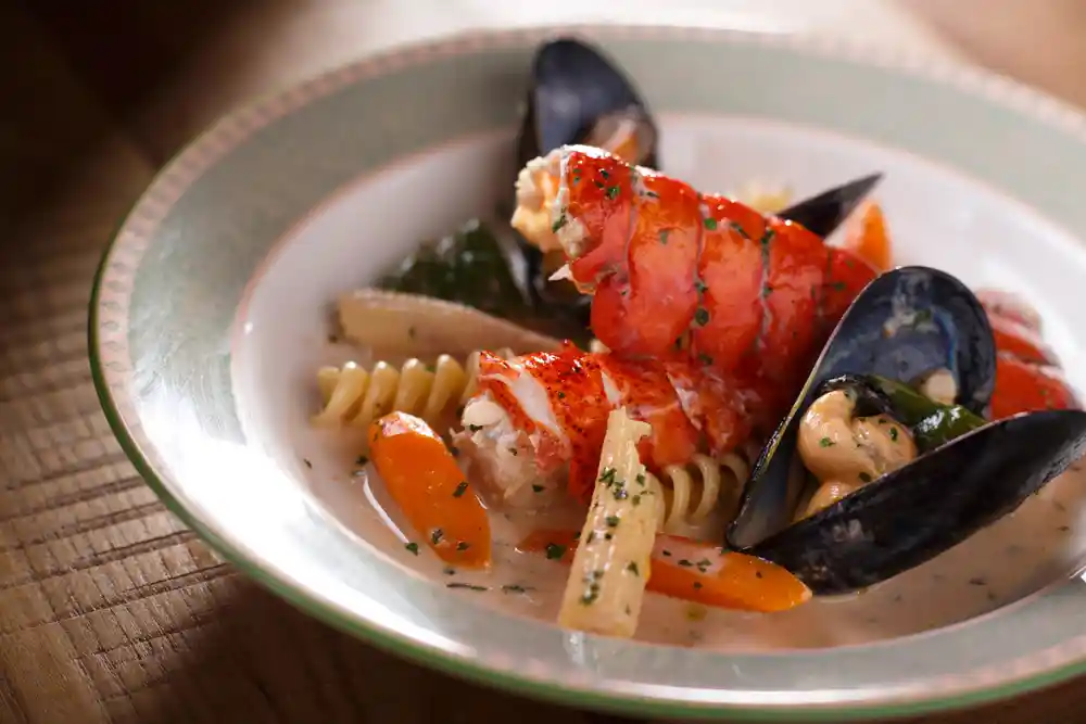 ボリューム満点の魚料理